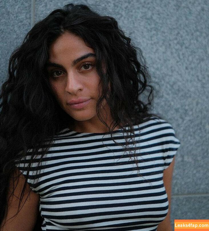 Jessie Reyez / jessie.reyes21 / jessiereyez leaked photo photo #0019