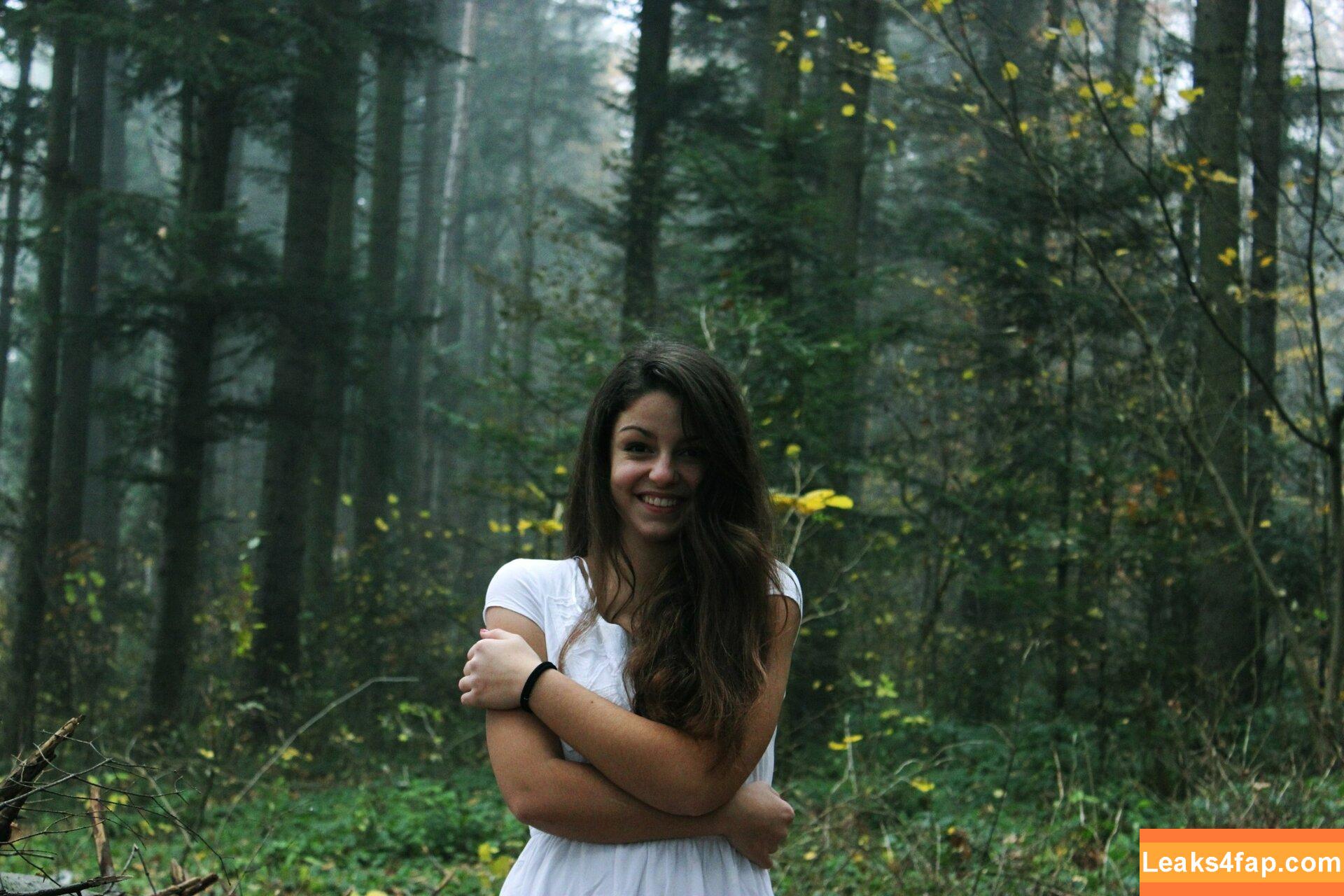 JessWantsMore / sonya_jess / sonyaprots leaked photo photo #0093