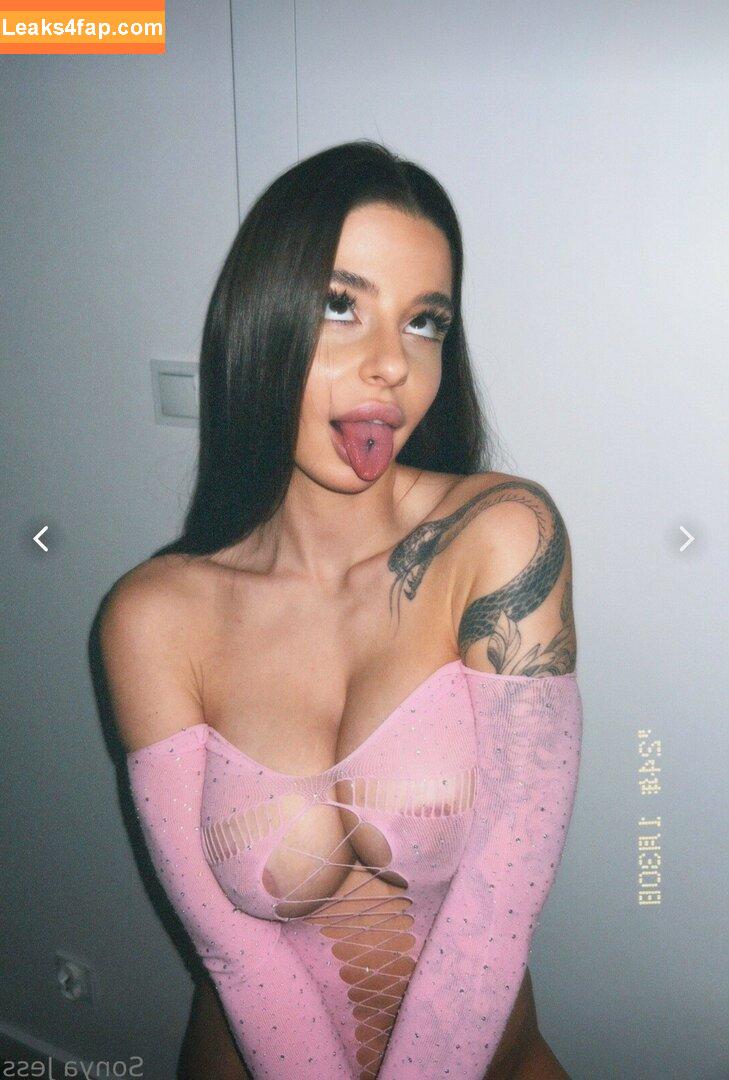 JessWantsMore / sonya_jess / sonyaprots leaked photo photo #0113
