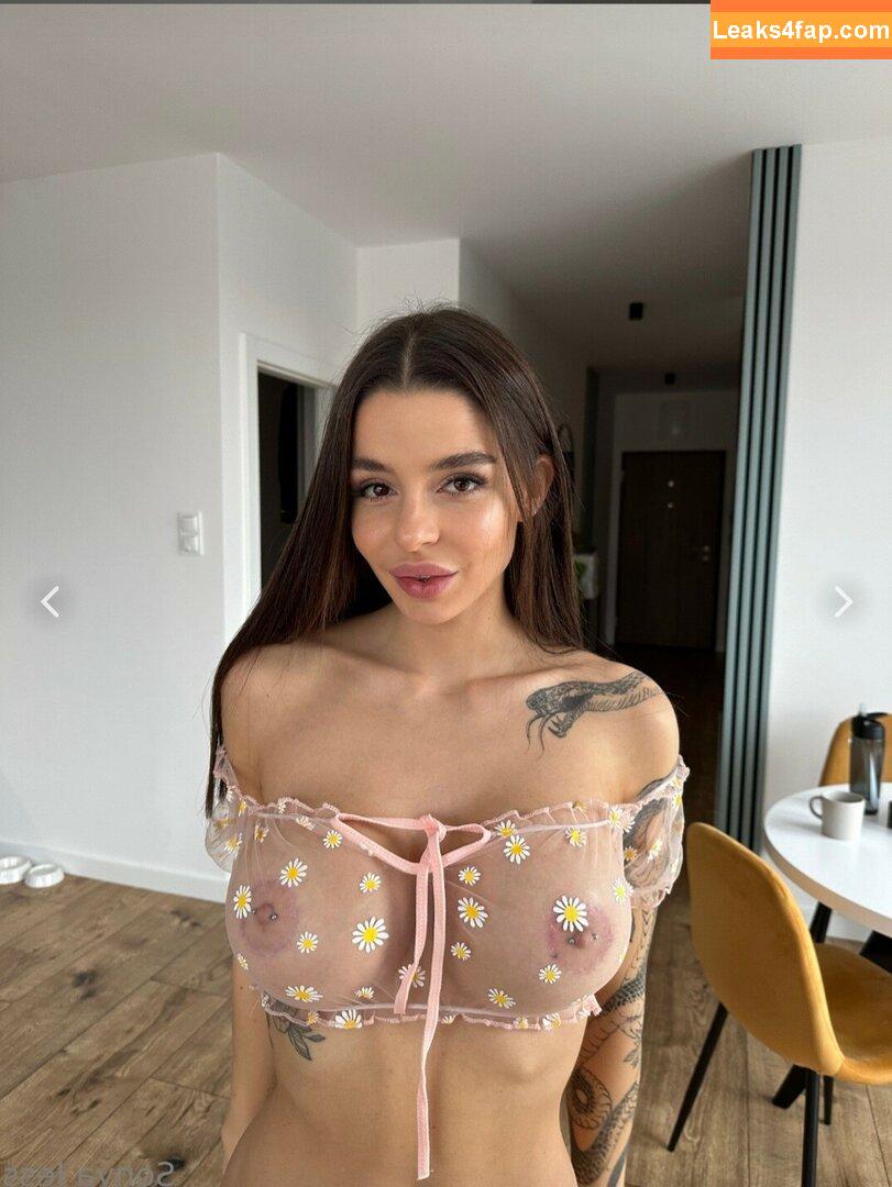 JessWantsMore / sonya_jess / sonyaprots leaked photo photo #0121