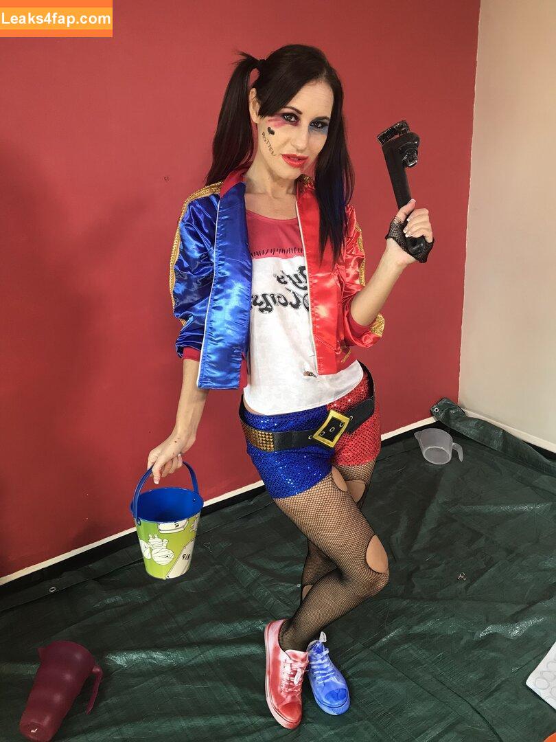 jesswestxxx / jesswestxx.x leaked photo photo #0234