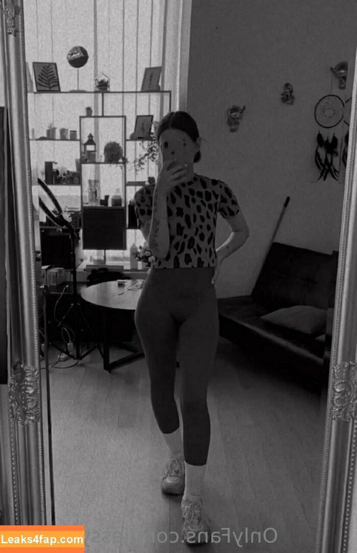 jessy_nanny / jessi_nanny leaked photo photo #0275