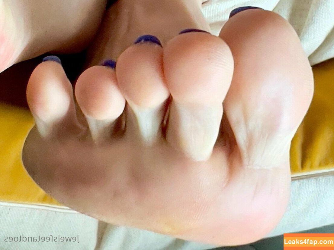 jewelsfeetandtoes / toelover__ leaked photo photo #0007