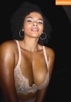 Jezabel Vessir photo #0415