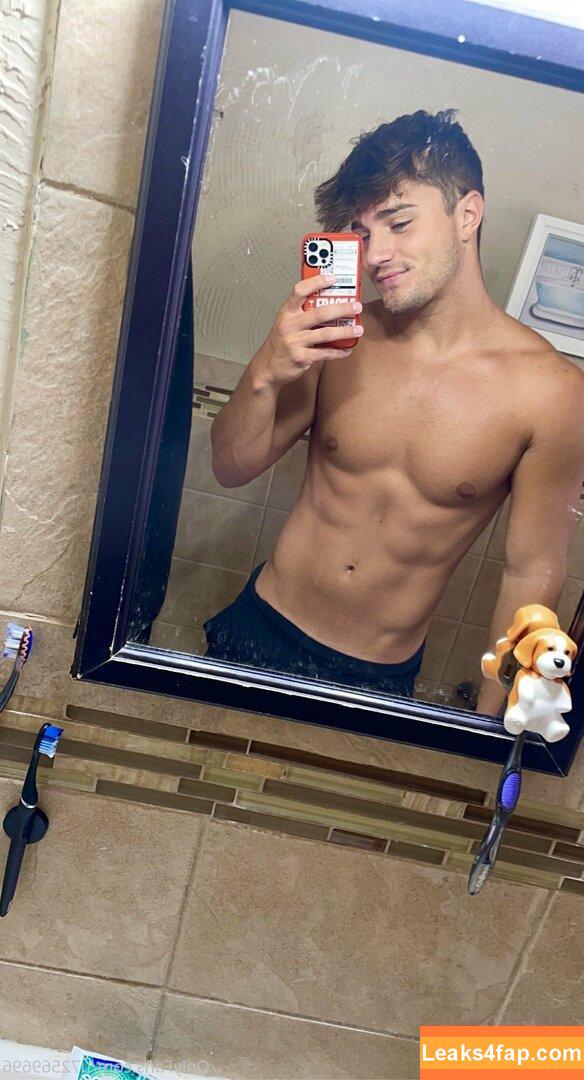 jfit98 / jt_thefiredog leaked photo photo #0023