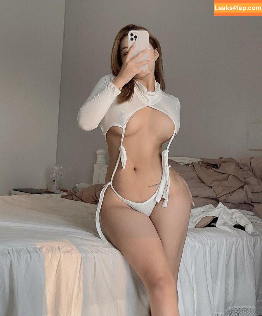 jieewen /  leaked photo photo #0001