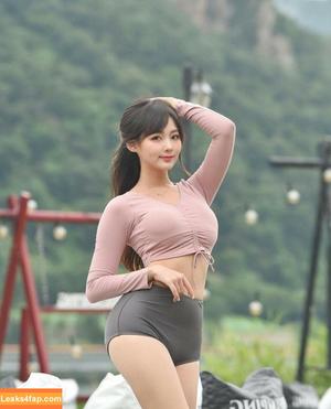 Jieun photo #0003