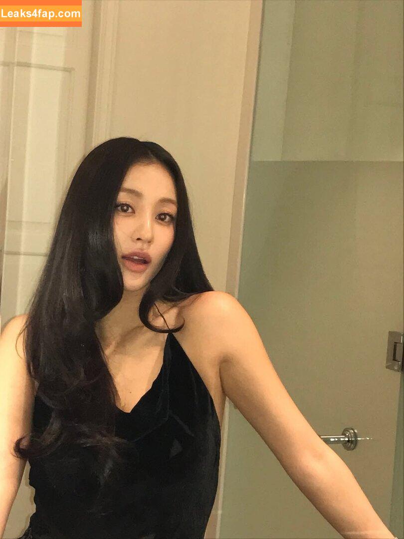 Jihyo / Park Ji-hyo / TWICE / _zyozyo / 박지효 leaked photo photo #0407