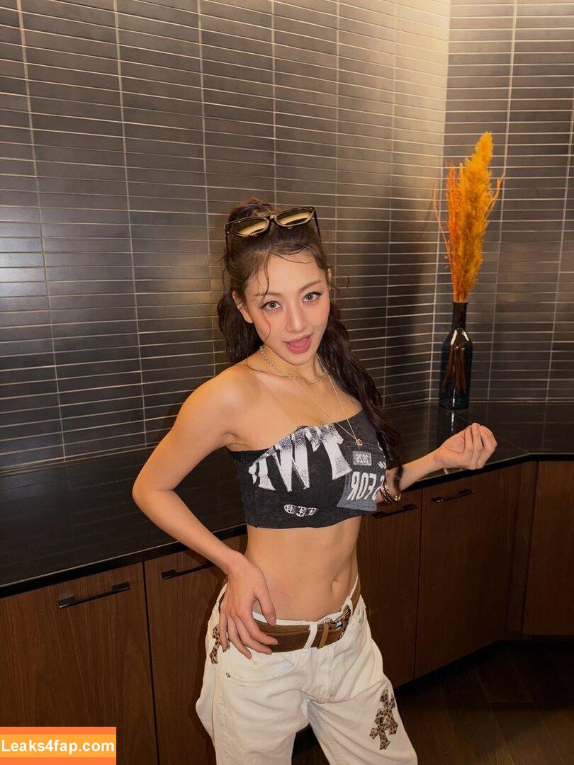 Jihyo / Park Ji-hyo / TWICE / _zyozyo / 박지효 слитое фото фото #0438