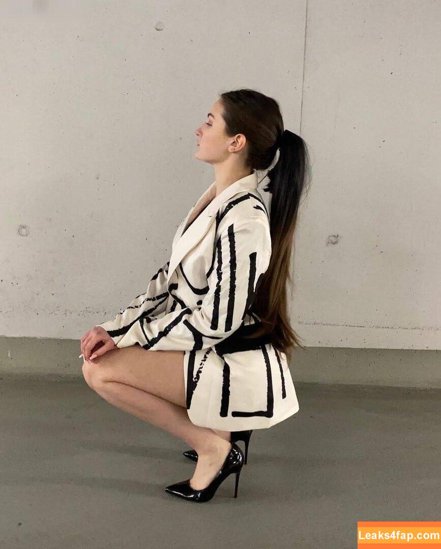 Jill.lua /  leaked photo photo #0011