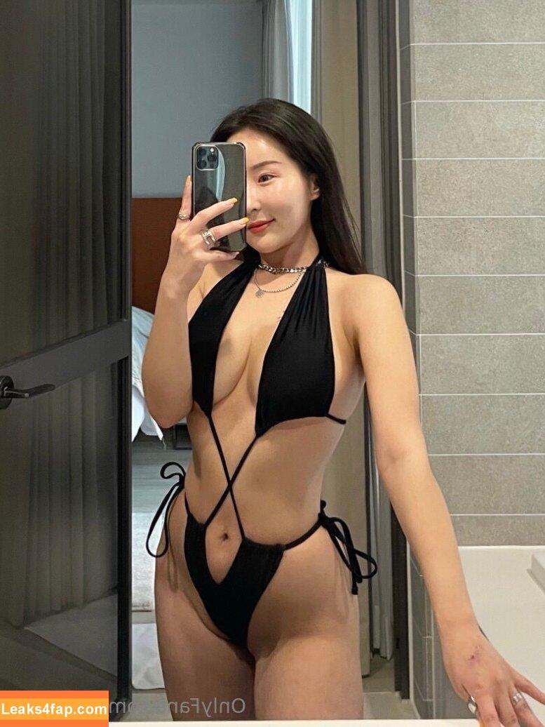 jinju0721 / Jinju / jinjuyu / jinjuyu_ / o____o__j / 진주유 / 징쥬 leaked photo photo #0065