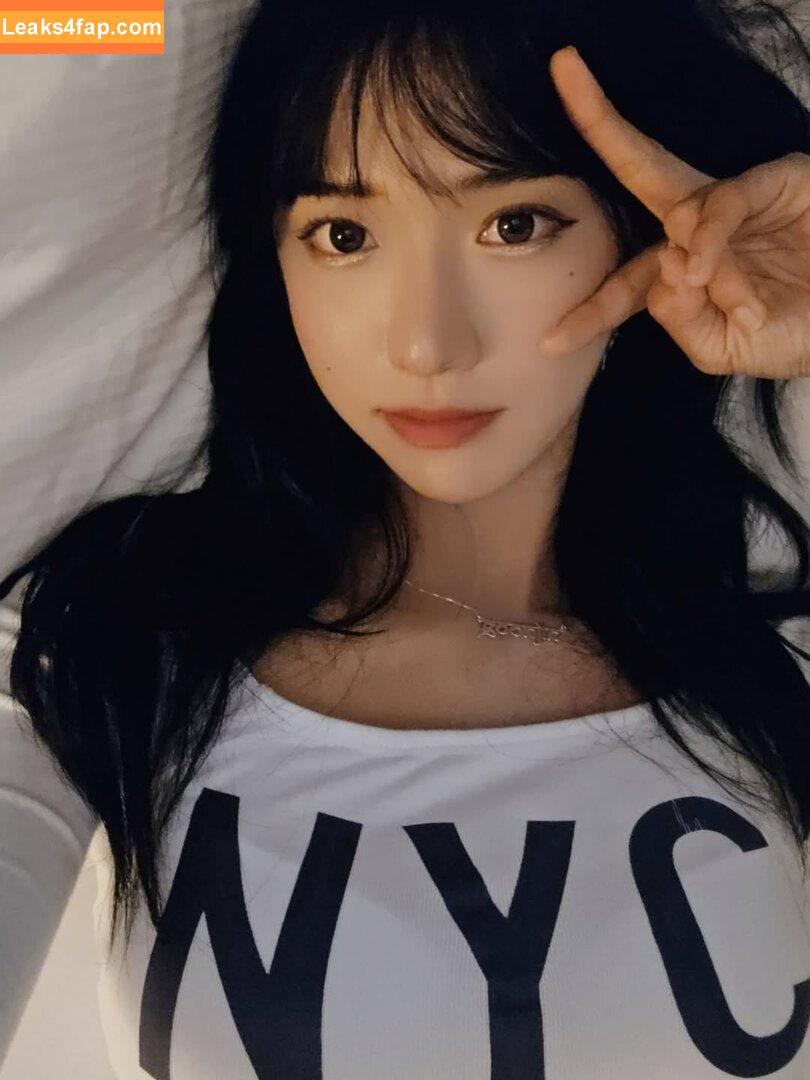 jinnytty / yyj0728 leaked photo photo #0583