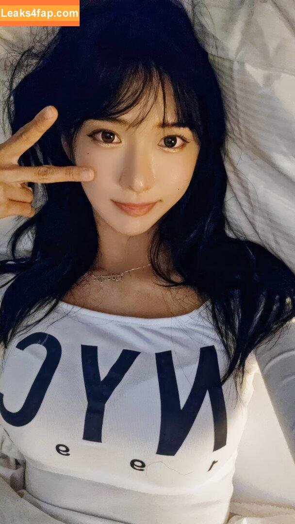 jinnytty / yyj0728 leaked photo photo #0585