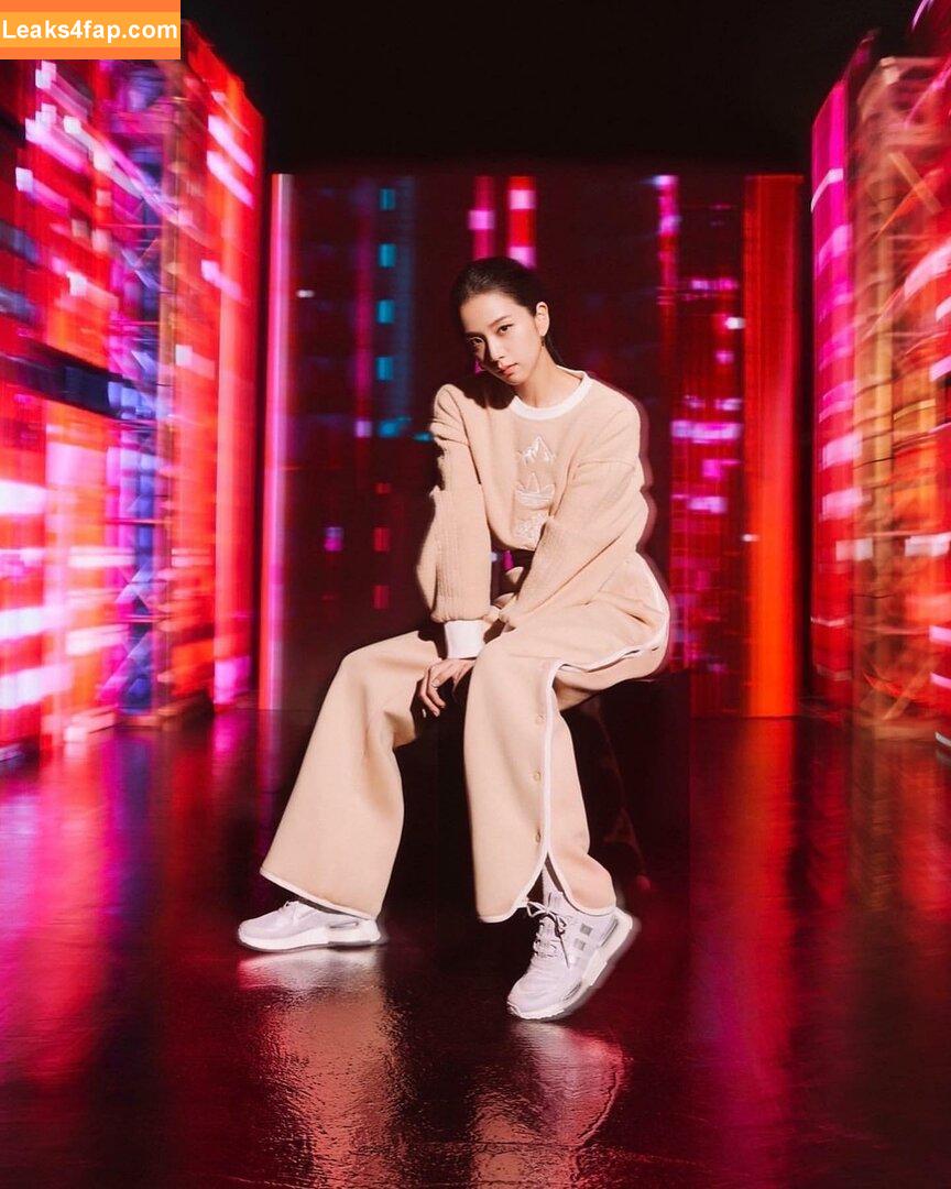Jisoo / BLACKPINK / qenshizu / sooyaaa__ leaked photo photo #0087