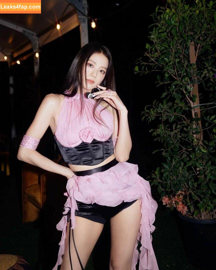 Jisoo / BLACKPINK / qenshizu / sooyaaa__ leaked photo photo #0254