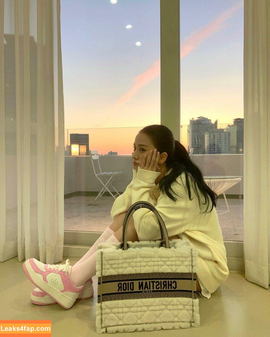 Jisoo / BLACKPINK / qenshizu / sooyaaa__ leaked photo photo #0360