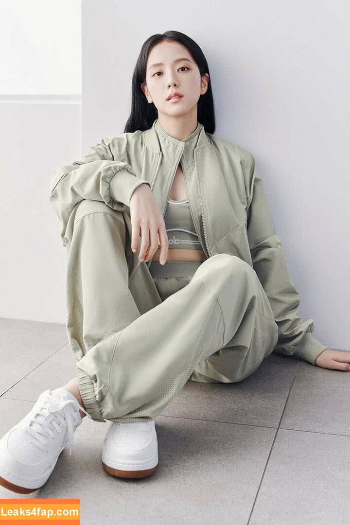 Jisoo / BLACKPINK / qenshizu / sooyaaa__ слитое фото фото #0423