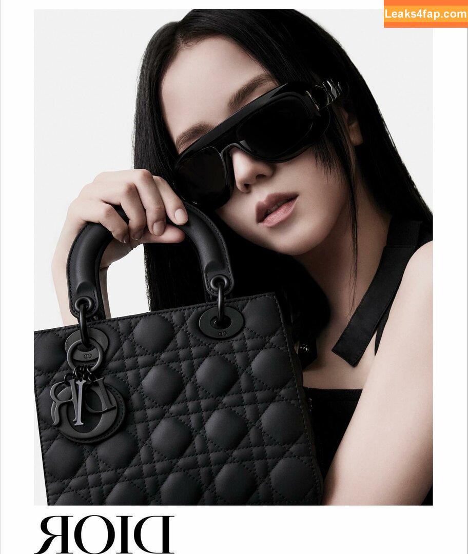 Jisoo / BLACKPINK / qenshizu / sooyaaa__ leaked photo photo #0704