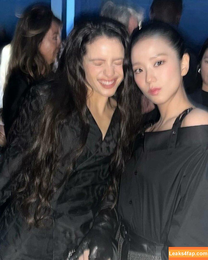 Jisoo / BLACKPINK / qenshizu / sooyaaa__ leaked photo photo #0746