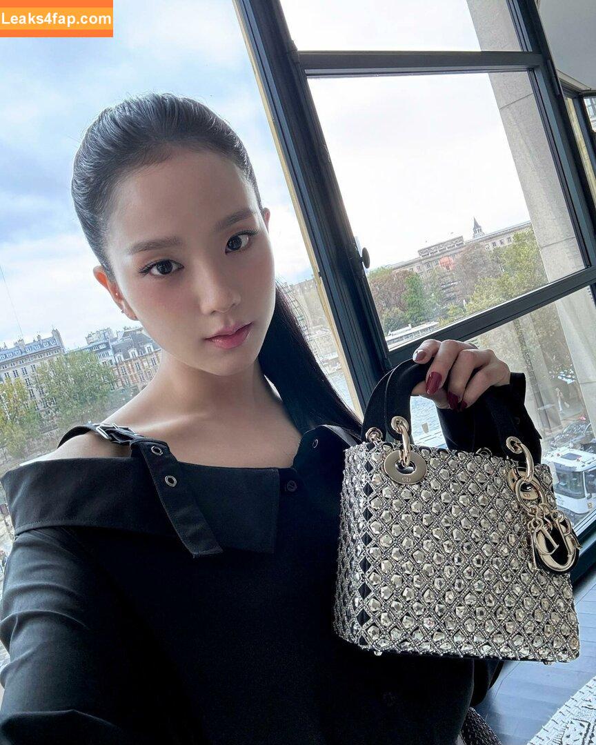 Jisoo / BLACKPINK / qenshizu / sooyaaa__ leaked photo photo #0750