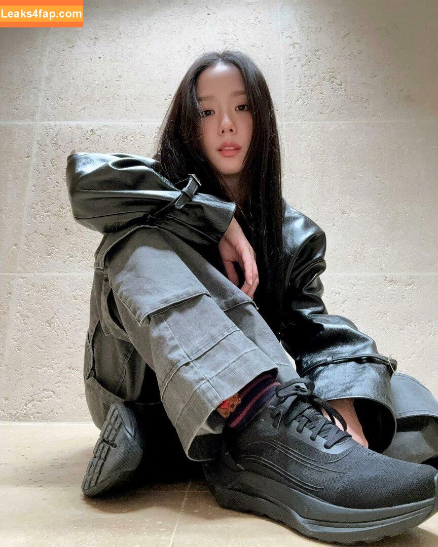 Jisoo / BLACKPINK / qenshizu / sooyaaa__ leaked photo photo #0755