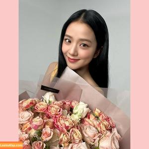 Jisoo photo #0009