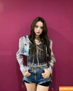 Jisoo photo #0021