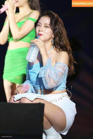 Jisoo photo #0035
