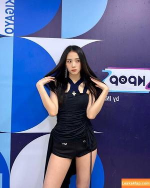 Jisoo photo #0123