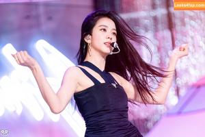 Jisoo photo #0128