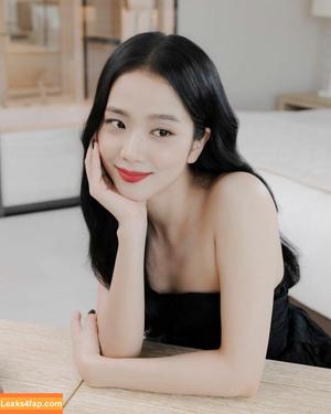Jisoo photo #0142