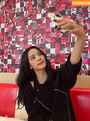Jisoo photo #0147