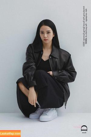 Jisoo photo #0215