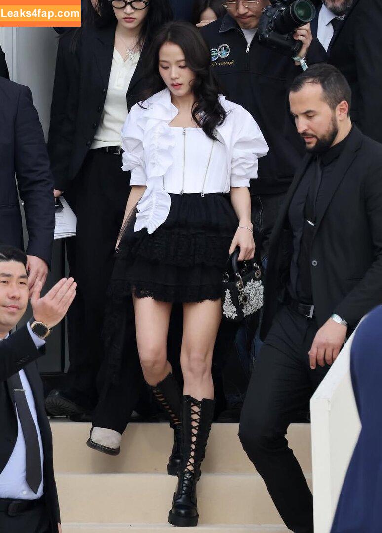 Jisoo / BLACKPINK / qenshizu / sooyaaa__ leaked photo photo #1034