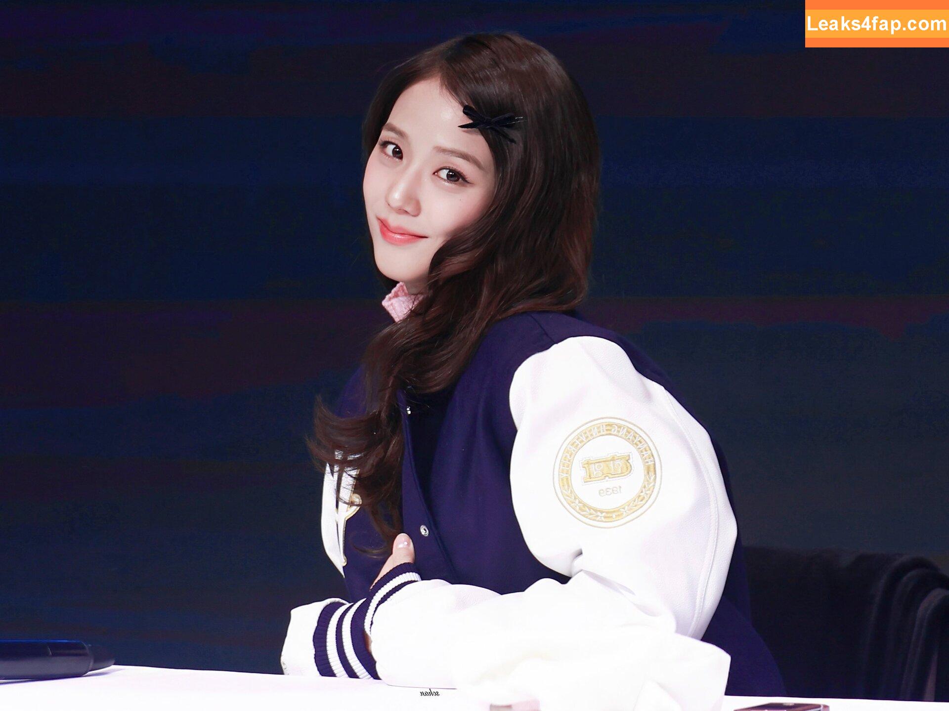 Jisoo / BLACKPINK / qenshizu / sooyaaa__ leaked photo photo #1093