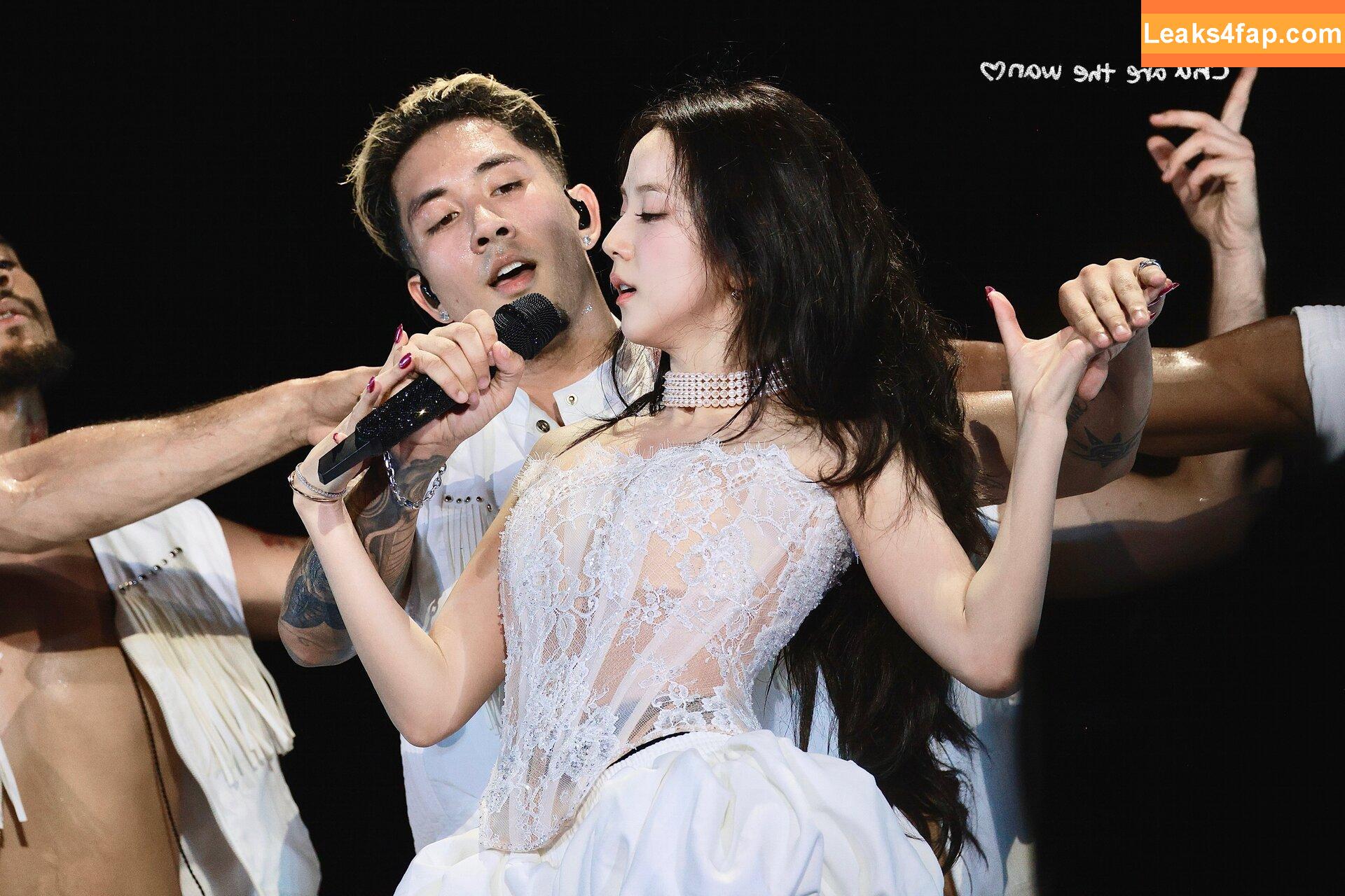 Jisoo / BLACKPINK / qenshizu / sooyaaa__ leaked photo photo #1114