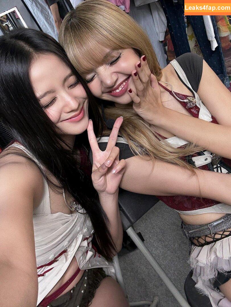 Jisoo / BLACKPINK / qenshizu / sooyaaa__ leaked photo photo #1201