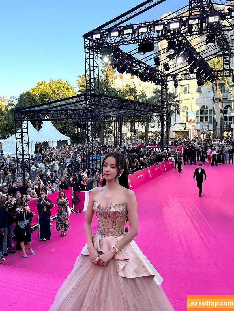 Jisoo / BLACKPINK / qenshizu / sooyaaa__ leaked photo photo #1433