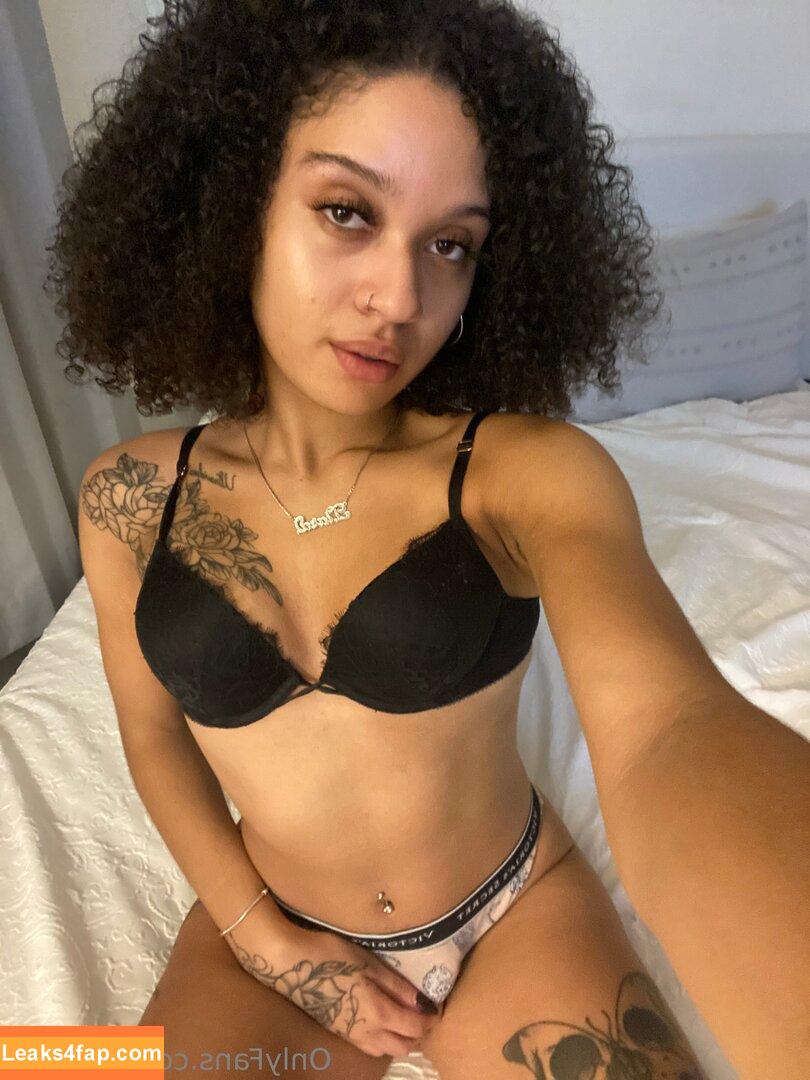 jizzyjasi / jizzy__jas leaked photo photo #0005