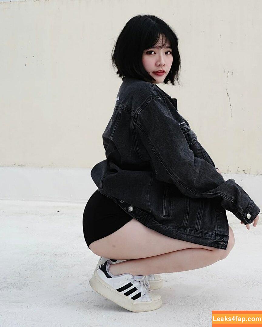 jjryhs / jade nguyen leaked photo photo #0029