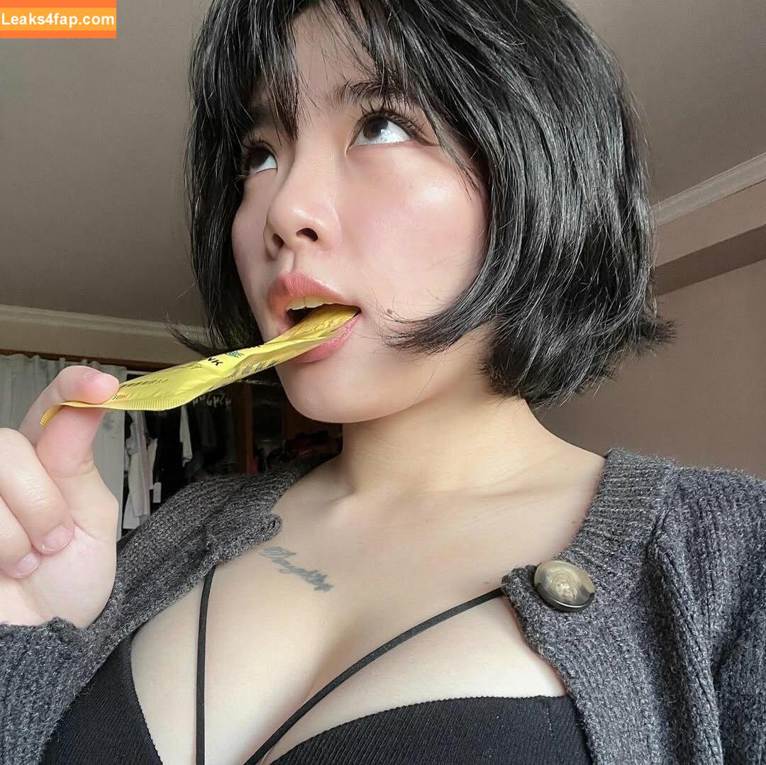 jjryhs / jade nguyen leaked photo photo #0038