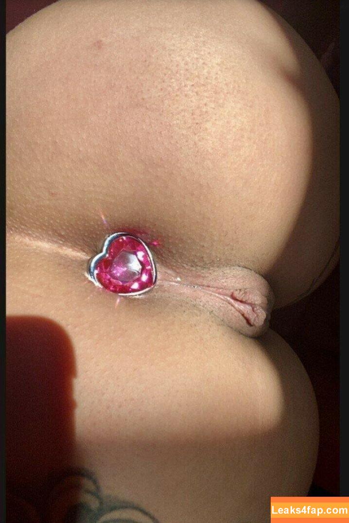 jjuliivargass /  leaked photo photo #0122