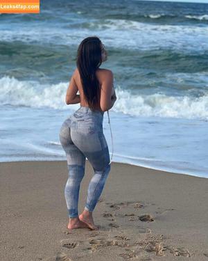 jjuliivargass photo #0041