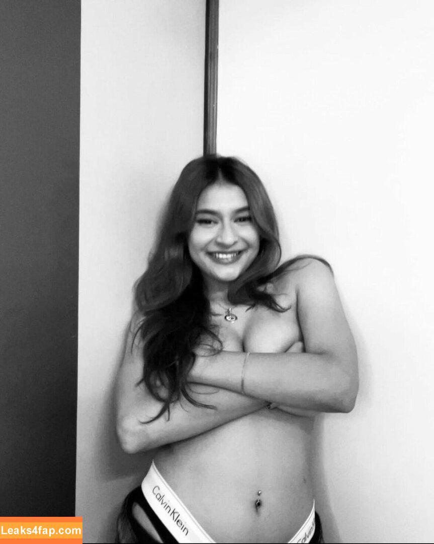 Jjuvzzz / Juveeriaa / Juveria leaked photo photo #0015