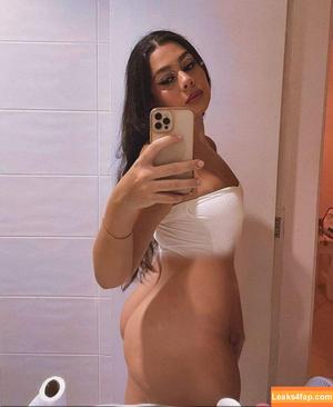 Júlia Alvarenga photo #0002