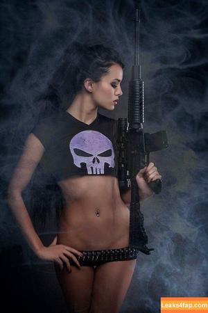 Joanie Brosas photo #0643