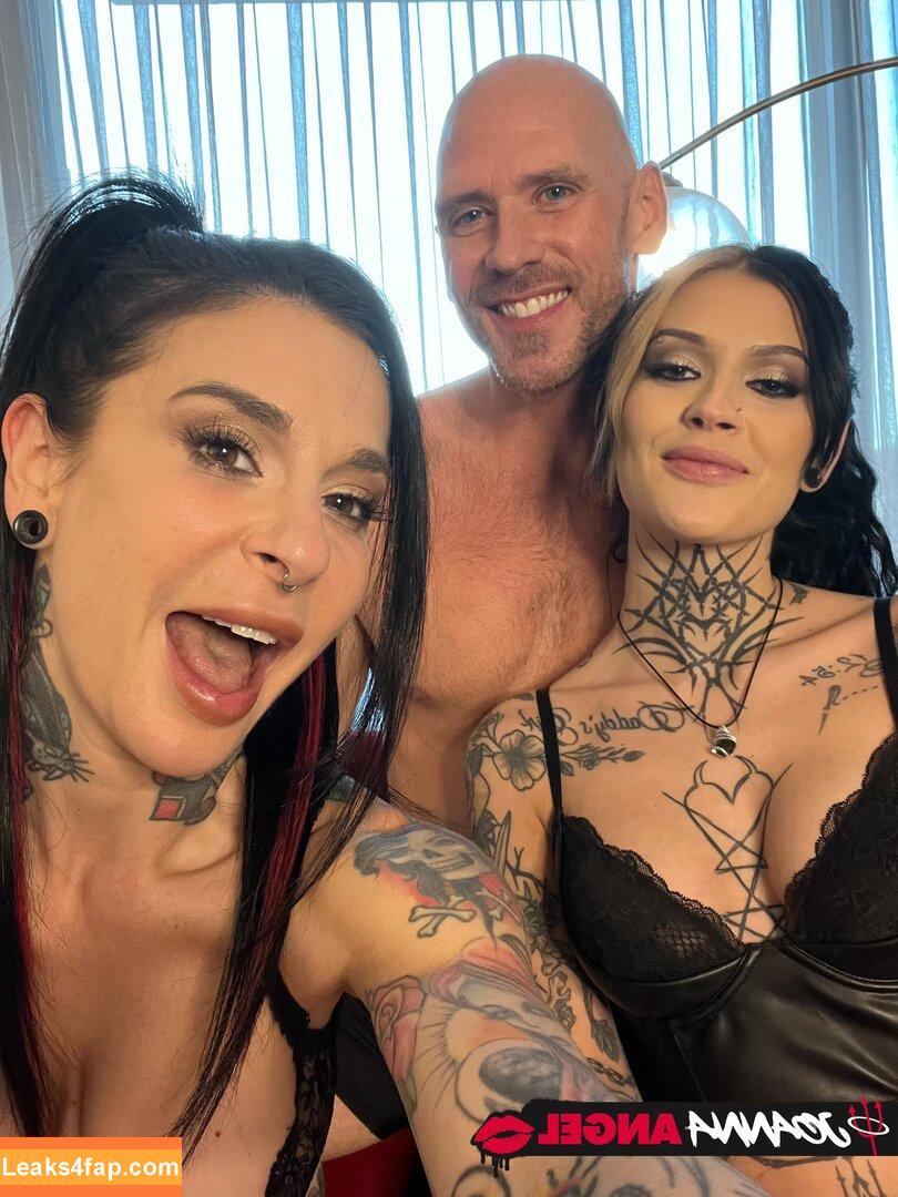 Joanna Angel / https: / joannaangel leaked photo photo #0959