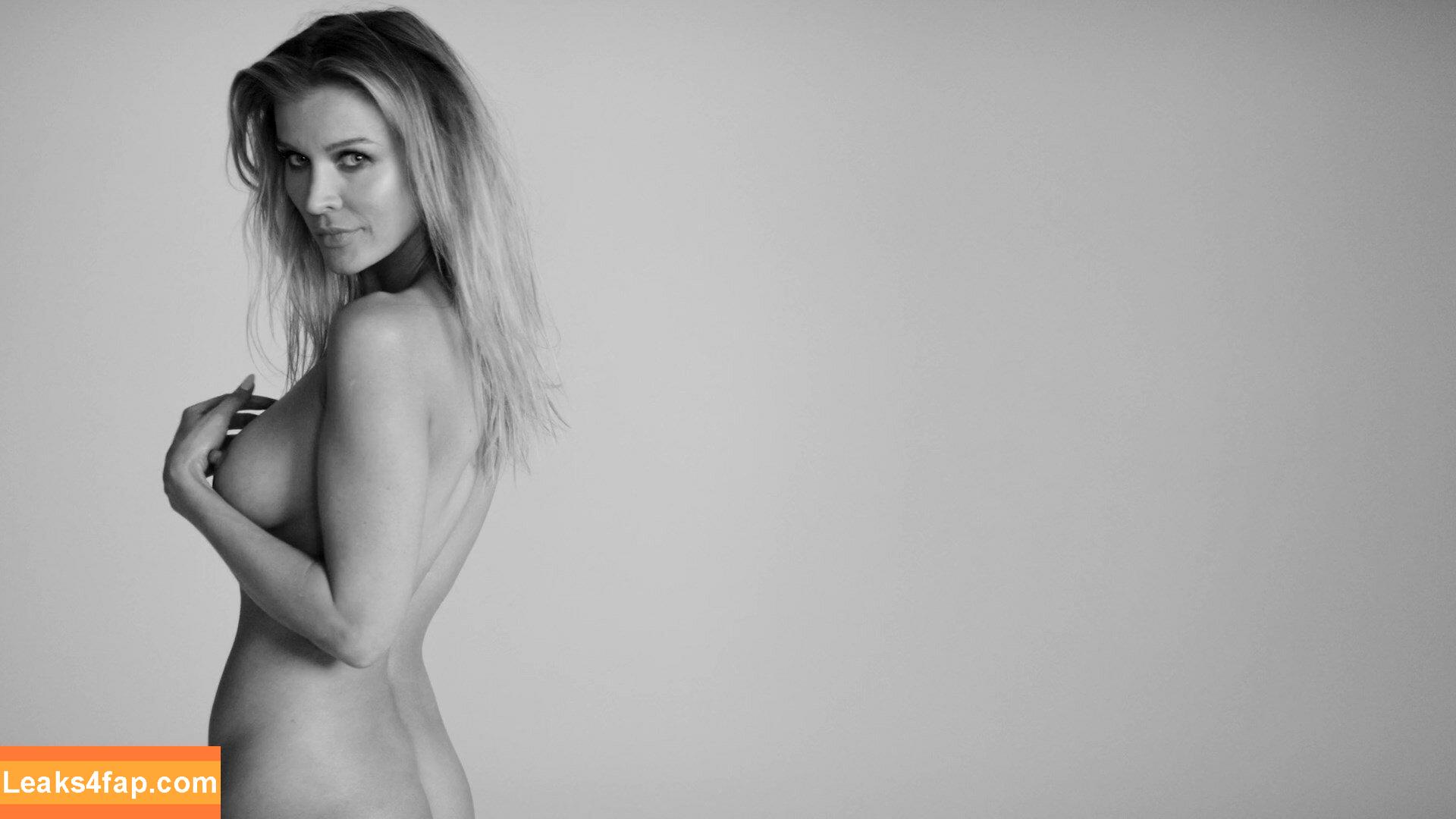 Joanna Krupa / joannakrupa / joannakrupafanpage слитое фото фото #0138