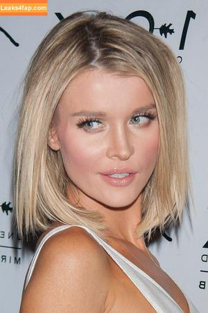 Joanna Krupa photo #0241