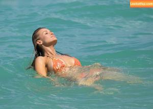 Joanna Krupa photo #0379